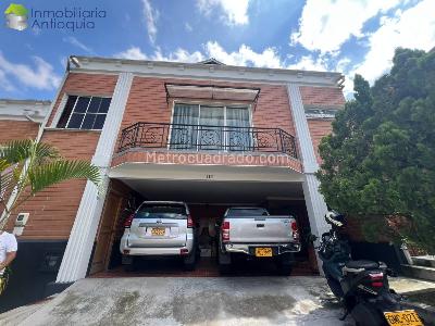 Casa de 5 alcobas en venta en El Poblado, Medellín, 300 m² · foto 1 de 20