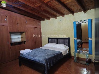 Apartamento de 3 alcobas en venta en Obelisco, Medellín, 10 m² · foto 7 de 10