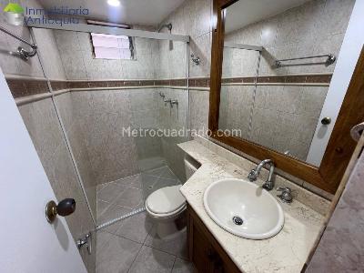 Casa de 4 alcobas en arriendo en El Danubio, Medellín, 100 m² · foto 11 de 11