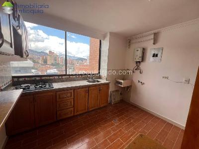 Apartamento de 2 alcobas en arriendo en Laureles, Medellín, 56 m² · foto 2 de 8