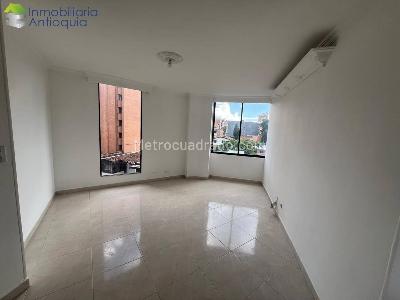 Apartamento de 2 alcobas en arriendo en Laureles, Medellín, 56 m² · foto 8 de 8