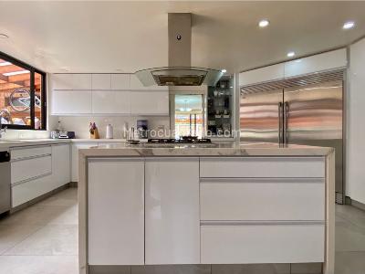 Casa en venta en San Jose De Bavaria, Bogotá · foto 13 de 20
