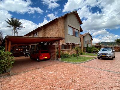 Casa en venta en San Jose De Bavaria, Bogotá · foto 18 de 20