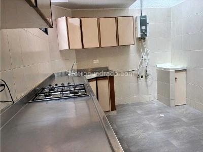 Casa de 4 alcobas en venta en Chico Navarra, Bogotá, 186 m² · foto 10 de 20