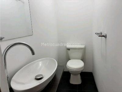 Casa de 4 alcobas en venta en Chico Navarra, Bogotá, 186 m² · foto 11 de 20