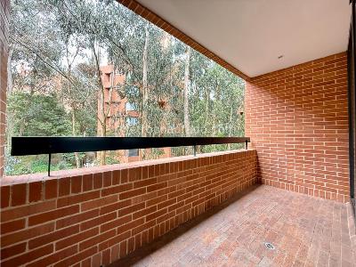 Apartamento de 3 alcobas en venta en Sierras Del Moral, Bogotá, 191 m² · foto 6 de 19