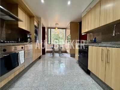 Apartamento de 3 alcobas en venta en Sierras Del Moral, Bogotá, 191 m² · foto 9 de 19