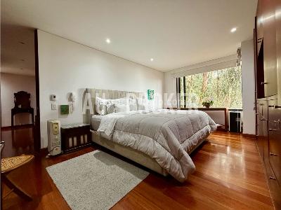 Apartamento de 3 alcobas en venta en Sierras Del Moral, Bogotá, 191 m² · foto 10 de 19