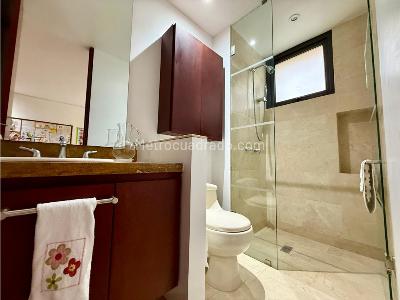 Apartamento de 3 alcobas en venta en Sierras Del Moral, Bogotá, 191 m² · foto 19 de 19