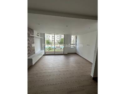 Apartamento en venta en Altos De Los Rosales, Barranquilla · foto 2 de 9