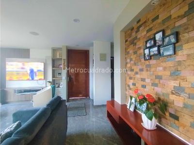 Casa en venta en Club Del Comercio, Zipaquirá · foto 2 de 20