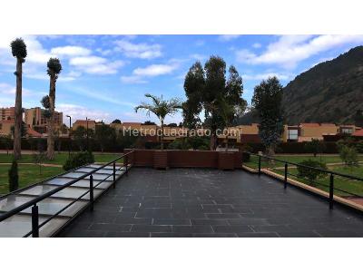Casa de 4 alcobas en venta en Via Chia Cota, Chía, 440 m² · foto 2 de 20
