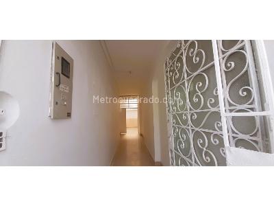 Casa de 5 alcobas en venta en Chapinero, Bogotá, 345 m² · foto 3 de 20