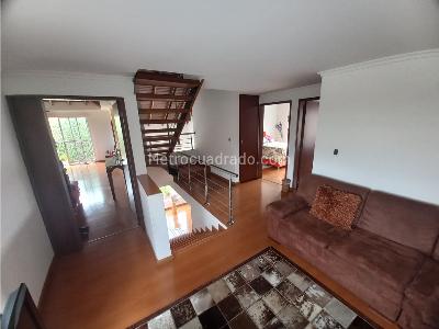 Casa de 4 alcobas en venta en Delicias, Chía, 247 m² · foto 15 de 20