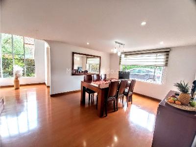 Casa de 4 alcobas en venta en Delicias, Chía, 247 m² · foto 9 de 20