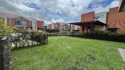 Casa en venta en Calahorra, Cajicá · foto 2 de 17