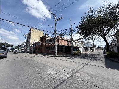 Casa en venta en Engativa, Bogotá · foto 4 de 15