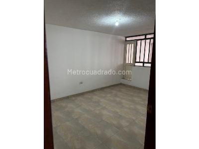 Casa en venta en Engativa, Bogotá · foto 8 de 15