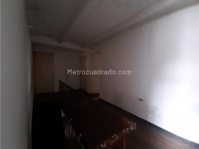 Casa de 5 alcobas en venta en Los Alcazares, Bogotá, 456 m² · foto 12 de 17