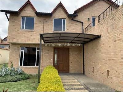 Casa de 3 alcobas en venta en La Balsa, Chía, 339 m² · foto 2 de 20