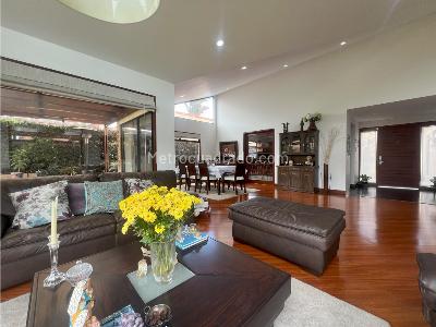 Casa de 4 alcobas en venta en Casa En Conjunto Cerrado, Cajicá, 313 m² · foto 3 de 20