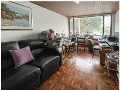 Casa de 5 alcobas en venta en Pontevedra, Bogotá, 240 m² · foto 4 de 15