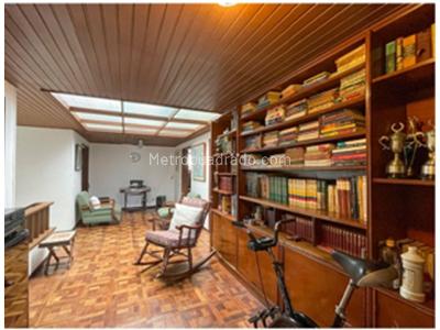 Casa de 5 alcobas en venta en Pontevedra, Bogotá, 240 m² · foto 10 de 15