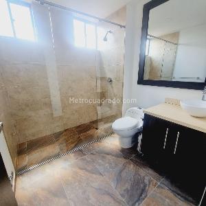 Casa de 4 alcobas en venta en Br San Lorenzo, Chía, 192 m² · foto 16 de 17