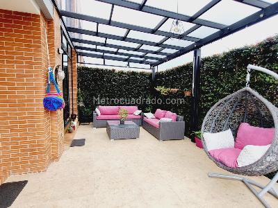 Casa de 3 alcobas en venta en Oikos Savanna Cajicá, Cajicá, 165 m² · foto 2 de 9