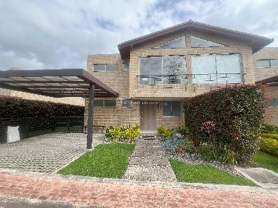 Casa de 3 alcobas en venta en Caminos De Cajica, Cajicá, 156 m² · foto 2 de 11