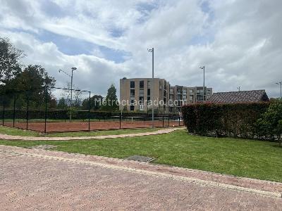 Casa de 2 alcobas en venta en Conjunto Cerrado, Cajicá, 156 m² · foto 14 de 16