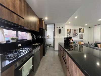 Casa de 3 alcobas en venta en Venta Casa De Un Piso, Chía, 250 m² · foto 5 de 16