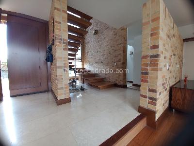 Casa en venta en El Misterio, Cajicá · foto 2 de 20