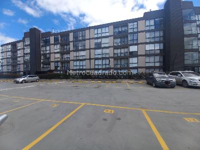 Apartamento de 3 alcobas en venta en Buena Suerte, Cajicá, 76 m² · foto 2 de 18