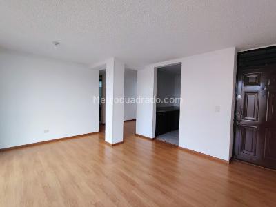 Apartamento en venta en Algarra 3, Zipaquirá · foto 2 de 20
