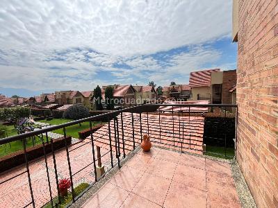 Casa de 3 alcobas en venta en Vereda Cerca De Piedra, Chía, 354 m² · foto 14 de 20