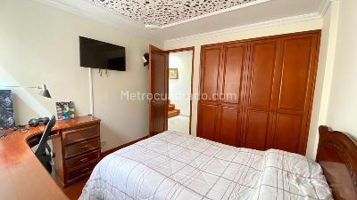 Casa de 4 alcobas en venta en Altos De Gratamira, Bogotá, 216 m² · foto 3 de 20