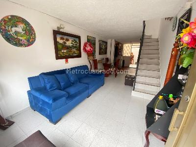 Casa de 2 alcobas en venta en Aures Suba, Bogotá, 52 m² · foto 11 de 17