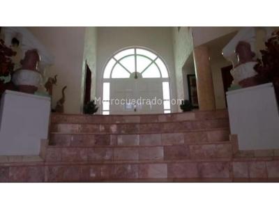 Casa de 5 alcobas en venta en Girardot, Girardot, 850 m² · foto 12 de 20