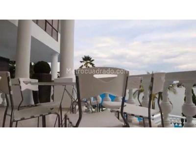 Casa de 5 alcobas en venta en Girardot, Girardot, 850 m² · foto 17 de 20