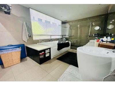 Apartamento de 2 alcobas en venta en Chico Norte, Bogotá, 170 m² · foto 10 de 17