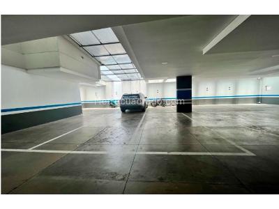 Apartamento de 2 alcobas en venta en Chico Norte, Bogotá, 170 m² · foto 12 de 17