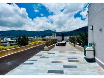Apartamento de 2 alcobas en venta en Chico Norte, Bogotá, 170 m² · foto 14 de 17
