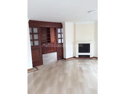 Apartamento de 3 alcobas en venta en Santa Barbara Occidental, Bogotá, 209 m² · foto 5 de 16