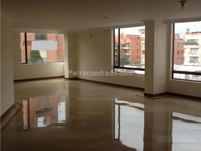 Apartamento de 3 alcobas en venta en Santa Barbara Occidental, Bogotá, 209 m² · foto 3 de 16