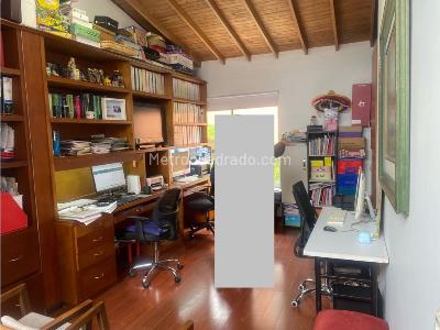 Casa en venta en Gratamira, Bogotá · foto 10 de 18