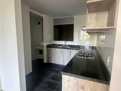 Apartamento de 2 alcobas en venta en Parque Salitre, Bogotá, 87 m² · foto 4 de 7