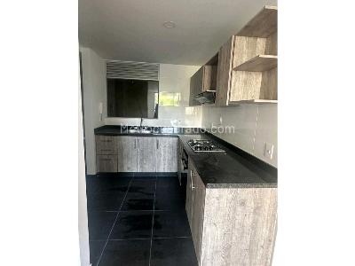 Apartamento de 3 alcobas en venta en Parque Salitre, Bogotá, 96 m² · foto 4 de 11