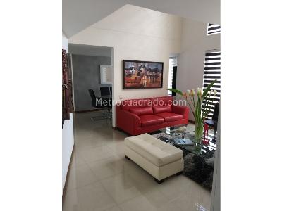 Apartamento de 3 alcobas en venta en Aranjuez, Bogotá, 169 m² · foto 2 de 12
