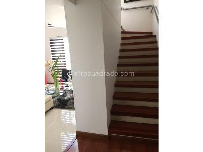 Apartamento de 3 alcobas en venta en Aranjuez, Bogotá, 169 m² · foto 5 de 12